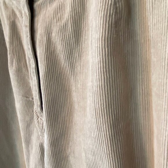 Women's L.L. Bean Corduroy pants - Picture 2 of 4